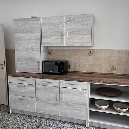 Gemuetliche In Ruhiger Lage In Appartement *