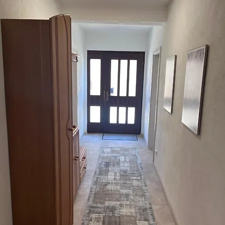 Appartement Gemuetliche In Ruhiger Lage In *